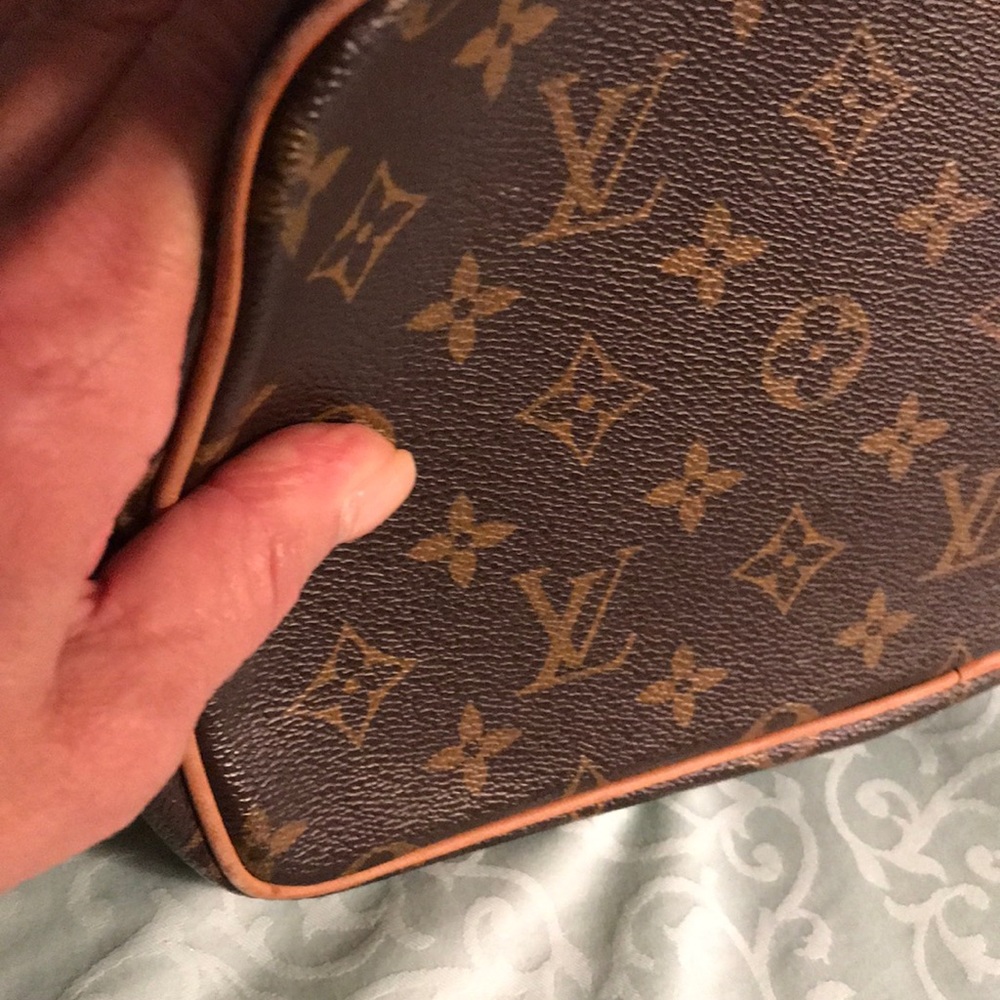 Louis Vuitton Palermo PM. - Picture 6 of 8
